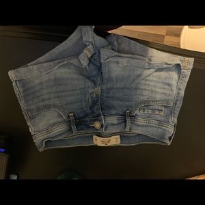 Hollister shorts size 3